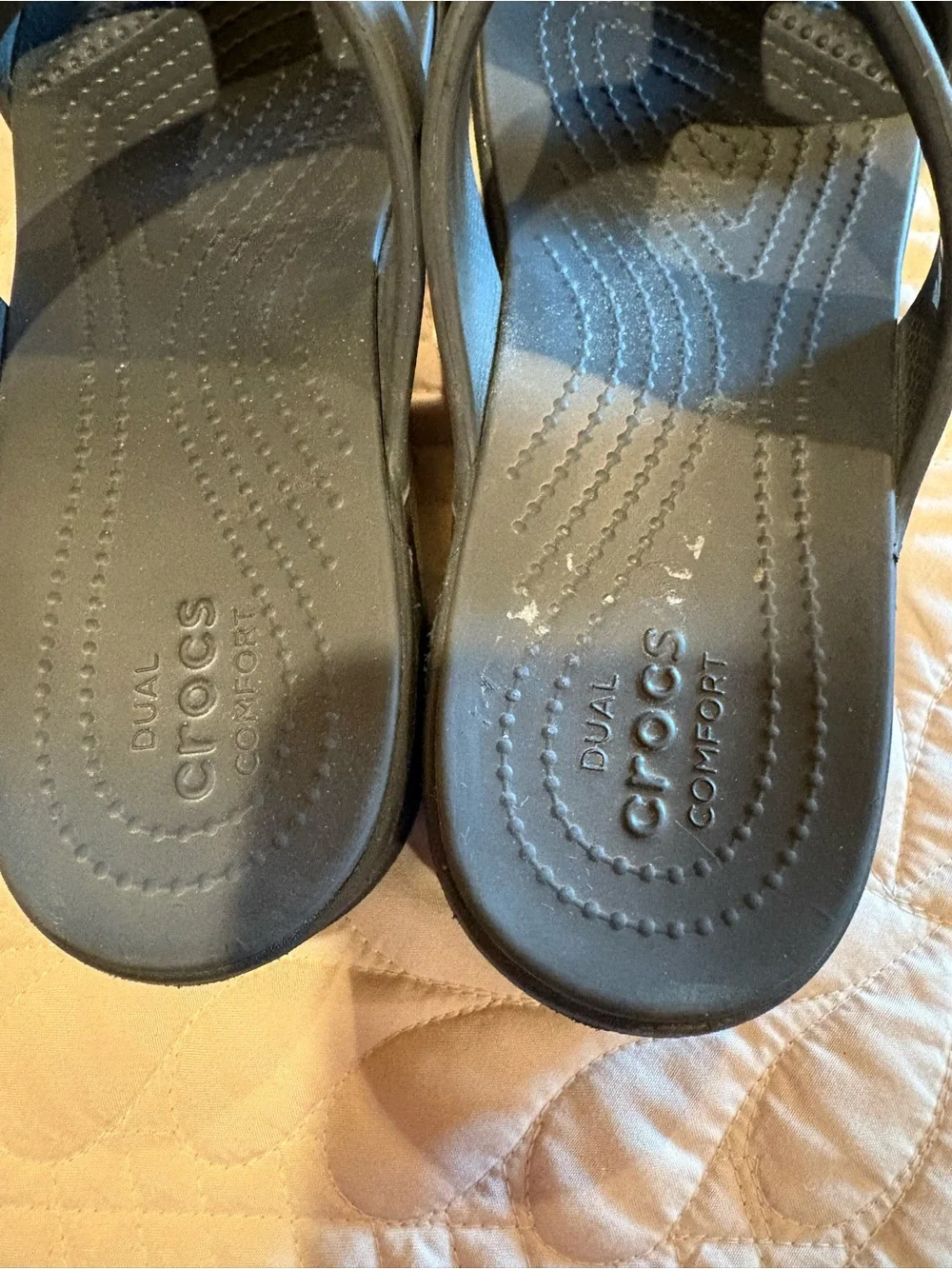 CROCS features easy